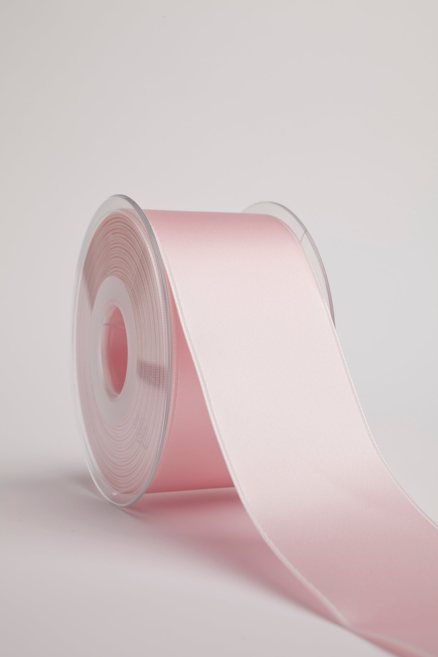 Satengbånd 40 mm lys rosa - selges per dm