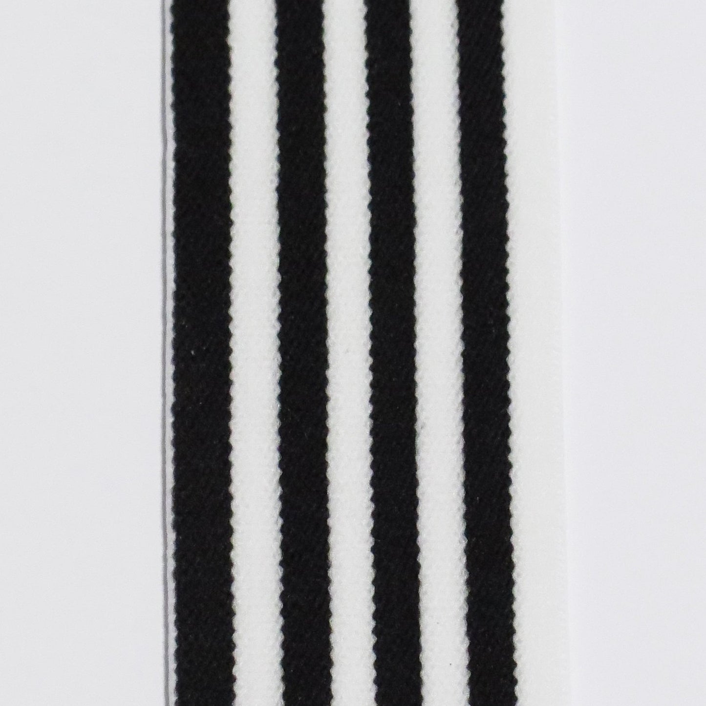 Elastikk 30 mm sort/hvit stripet - Lillifixshop RYD