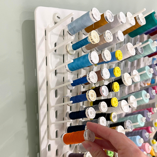 Trådsnelleholder til Skådis tavle - til 7 stk små sneller - Lillifixshop Lillifixshop