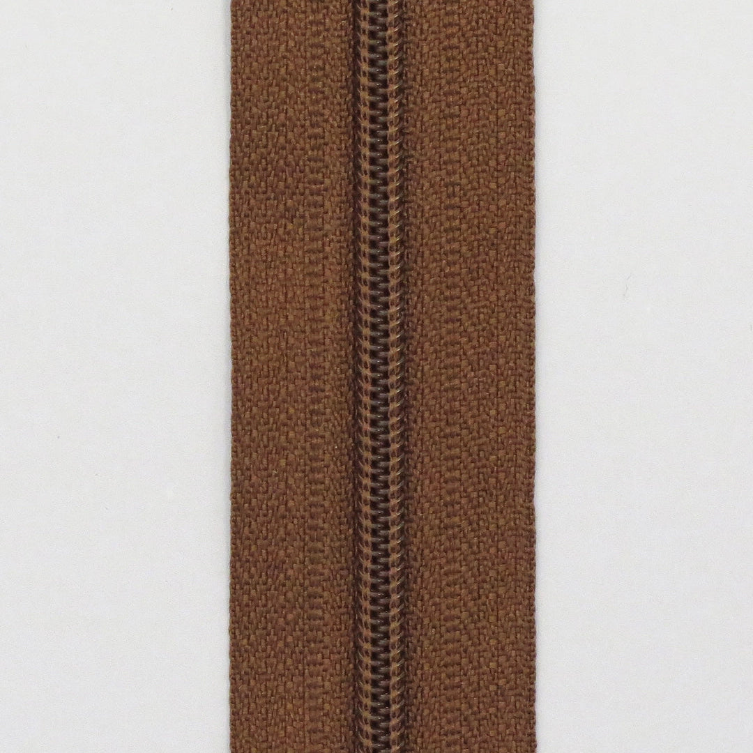 Glidelås metervare 4mm Spiral - Brun (Pris oppgitt pr dm)