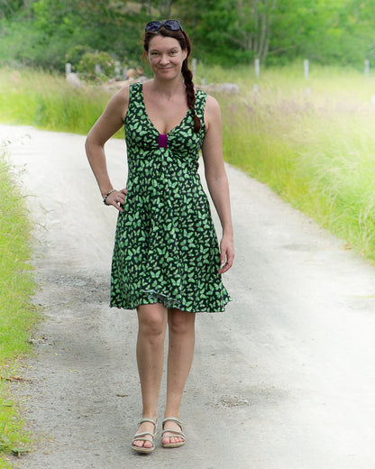 (Kommer snart) Kreativistine: Butterfly Dress dame (Str 32-54)