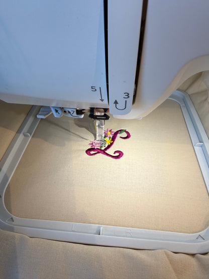 NYHET! Janome MC 1000 Silky White Sy- og Broderimaskin