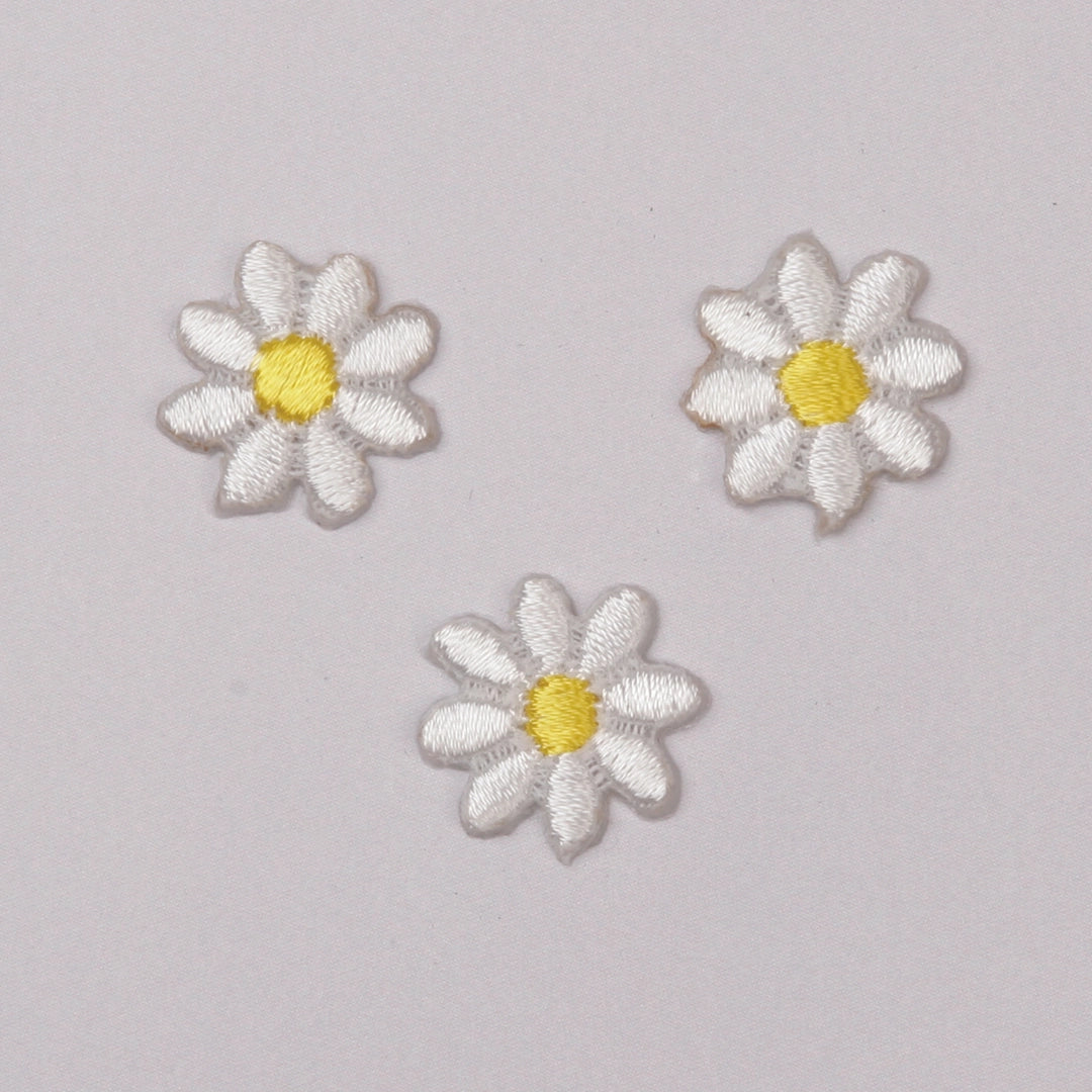 Strykemerke Blomster Hvite - 3 stk (1,7 cm)