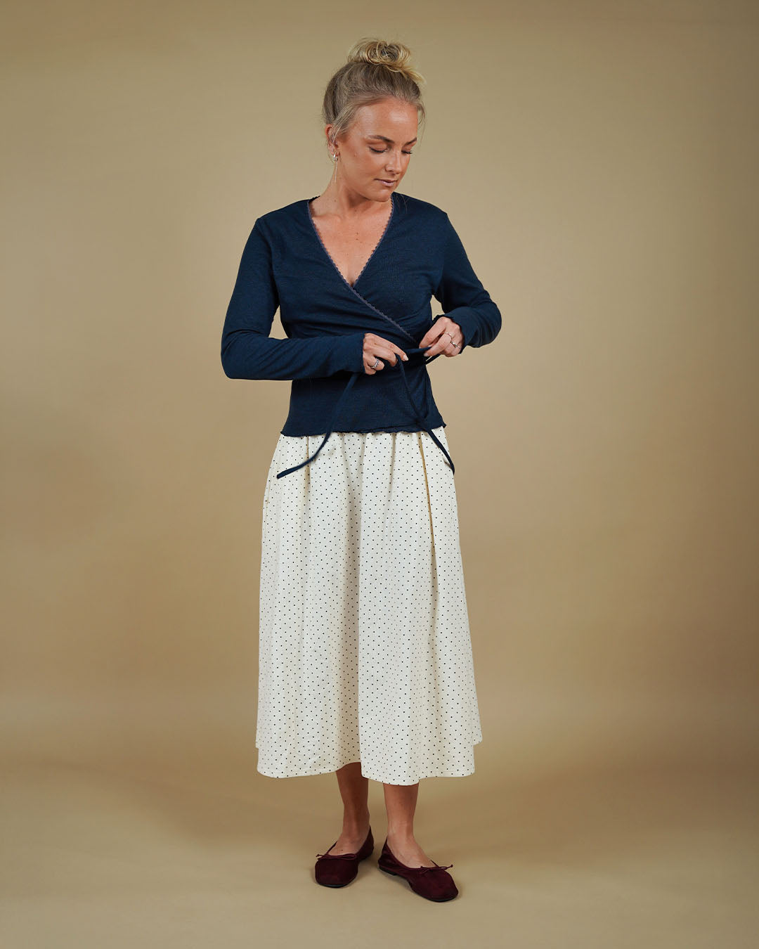Symønster Wrap Bluse Dame (Str 30-54) - Wardrobe by me